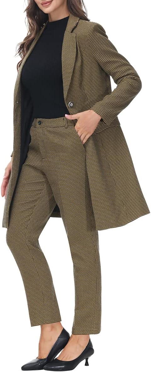 Chic Suit Set for Women: Redefining Professional Elegance
