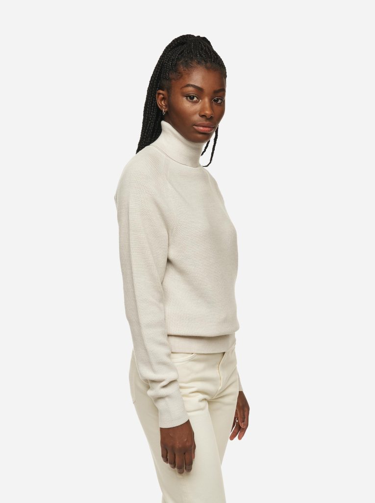 Merino wool sweaters women: Elegant Warmth