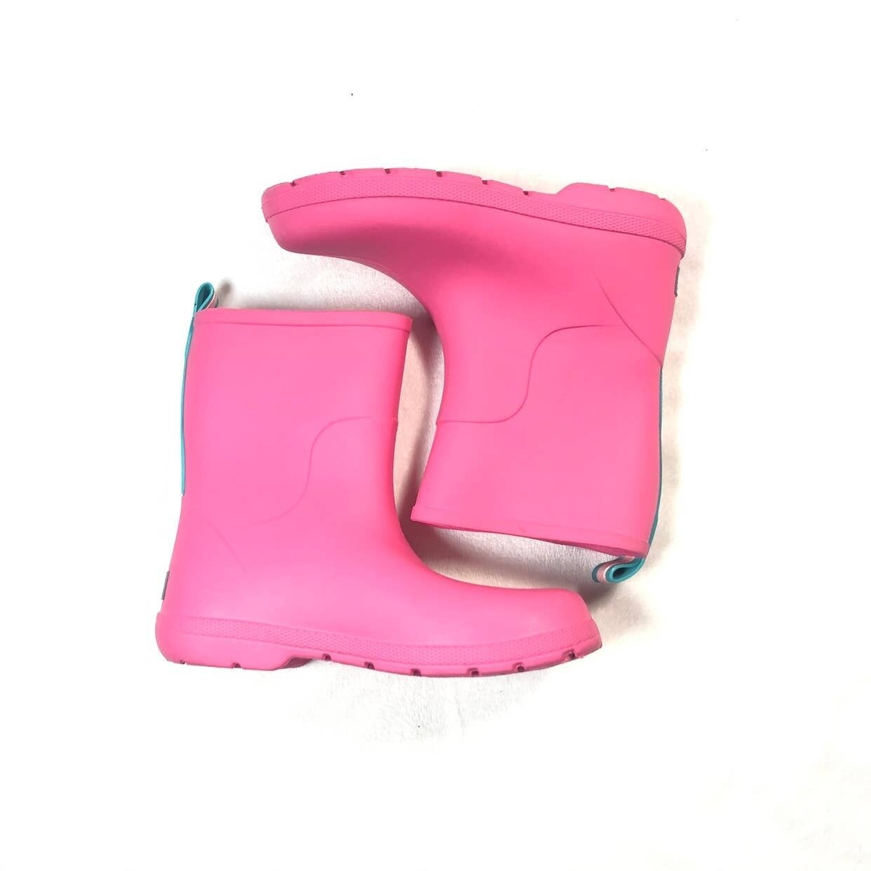 Exploring Totes Rain Boots: Comfort, Style, and Durability