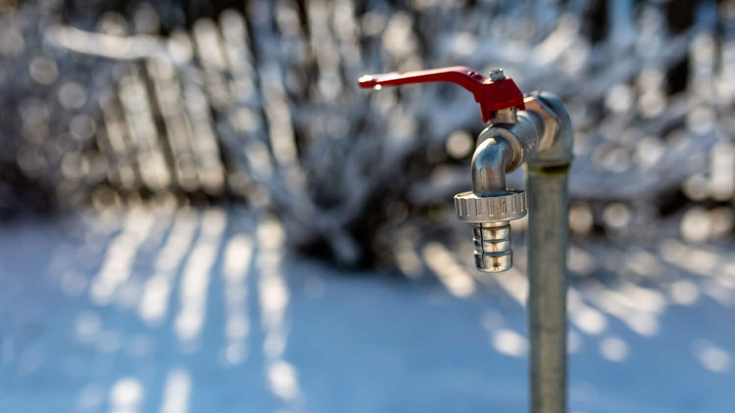 How to protect faucets from freezing?