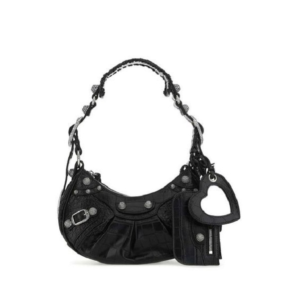 How to Make a Shoulder Pad for a Bag Strap