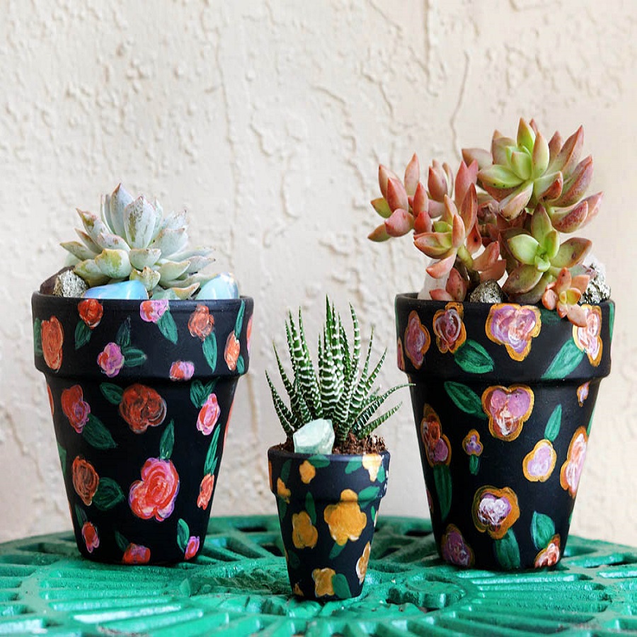 DIY Painted Flower Pots: Refresh Your Decor