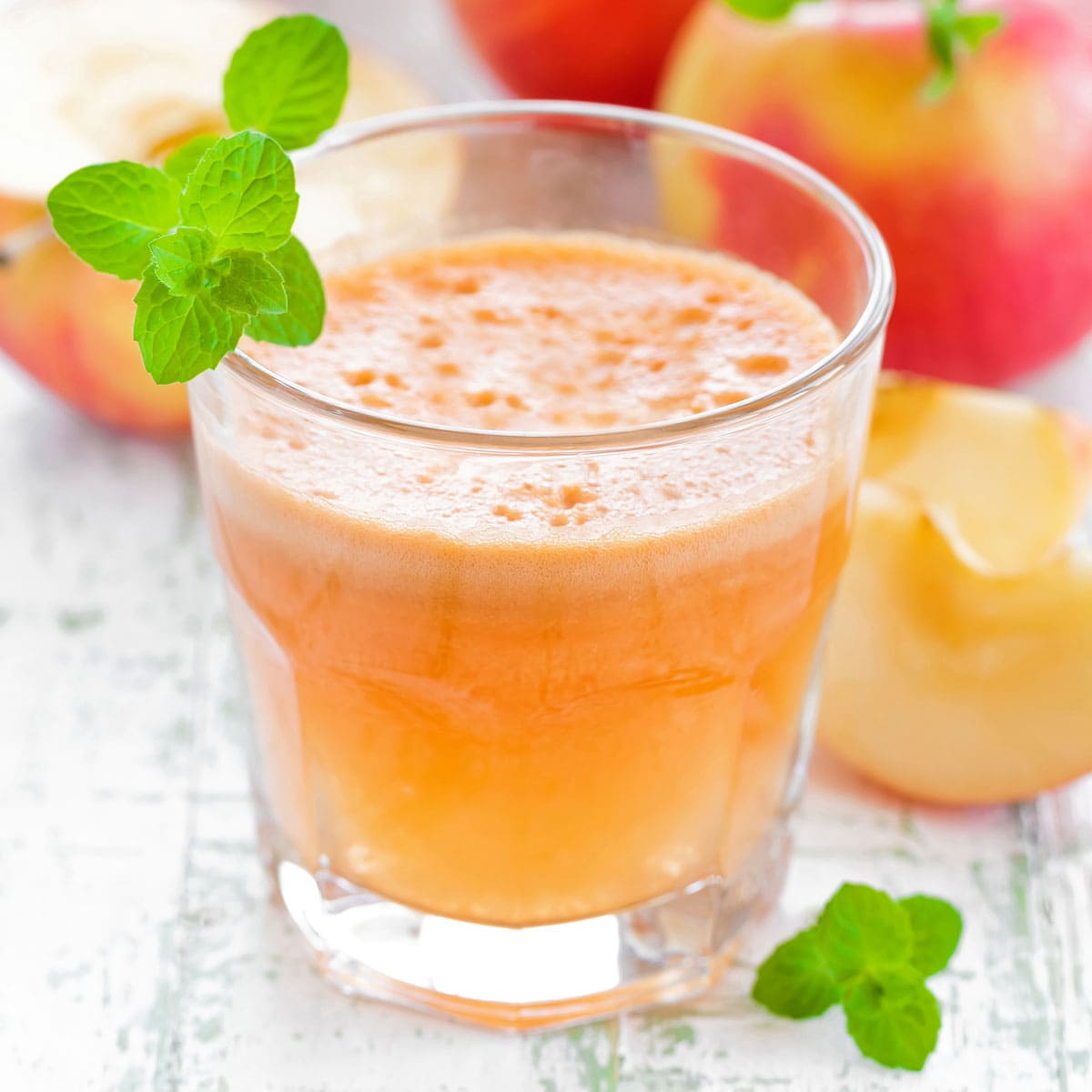 How to Juice Apples with a Juicer?