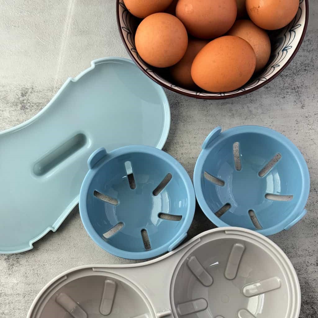 Poaching Eggs in the Microwave: A Step-by-Step Guide