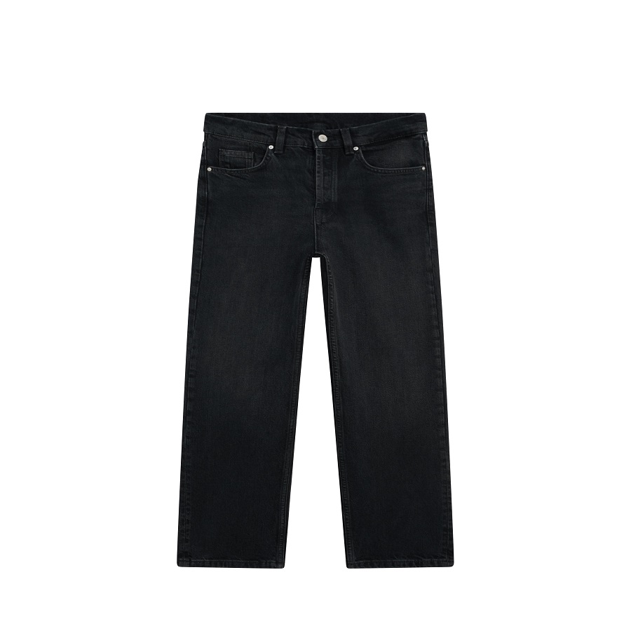 Black Jeans Women: Finding the Ideal Fit, Style, and Comfort