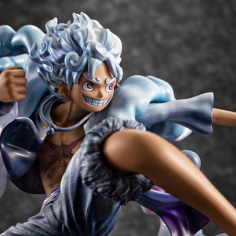 Luffy action figure