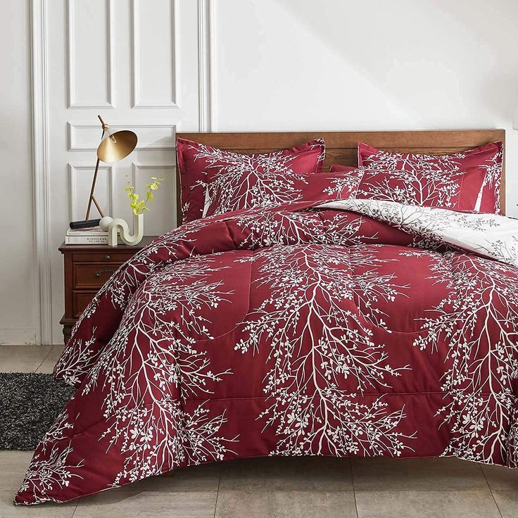 Christmas Bedding Sets: Warm and Festive Designs