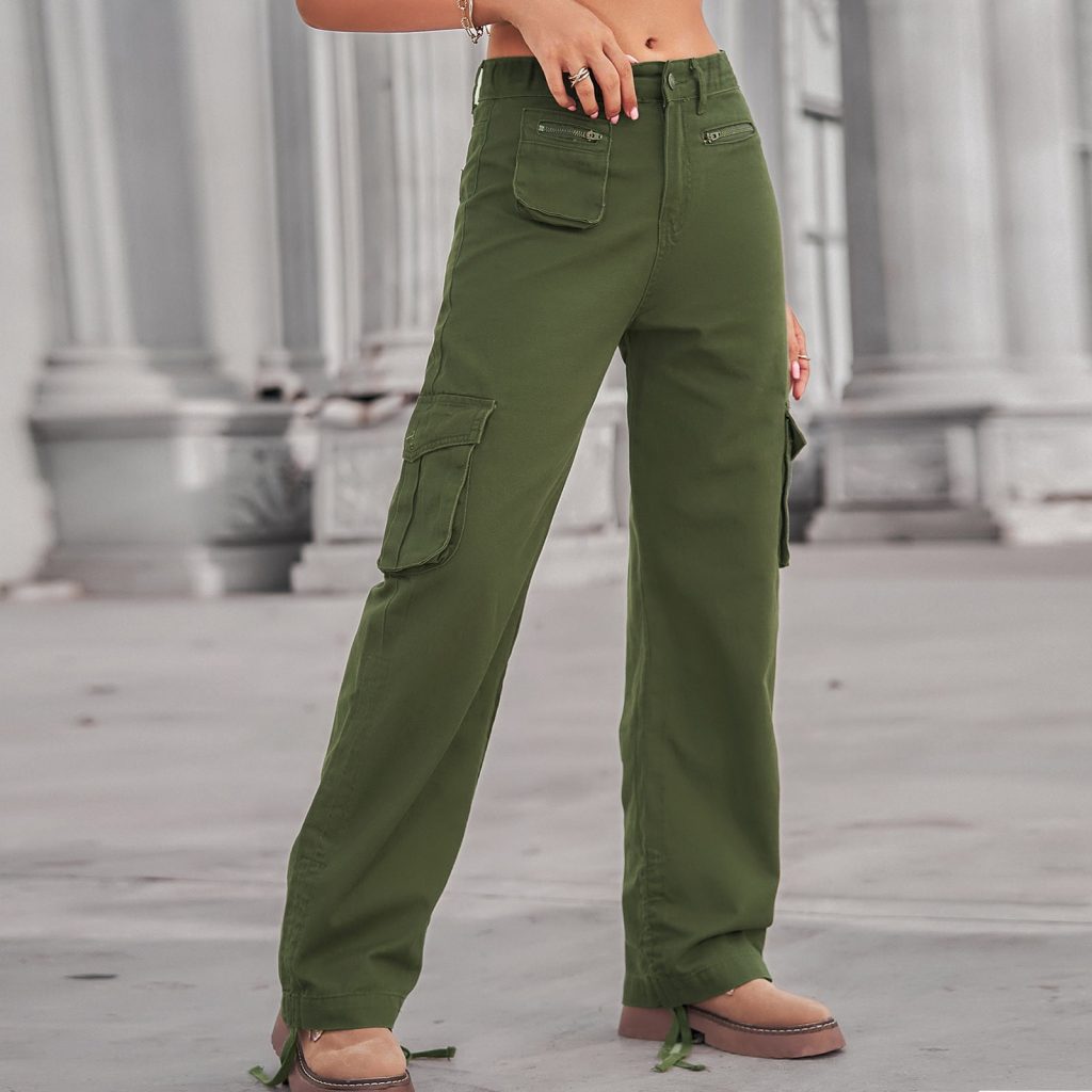 What to Wear With Green Cargo Pants?