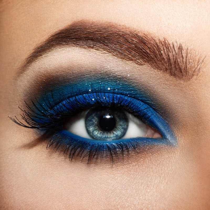 Blue Eyeshadow Looks: Tips, Tutorials, and Inspirations