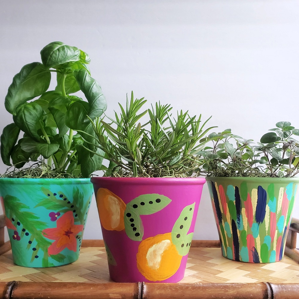 Production Tips: DIY Painted Flower Pots for Every Occasion