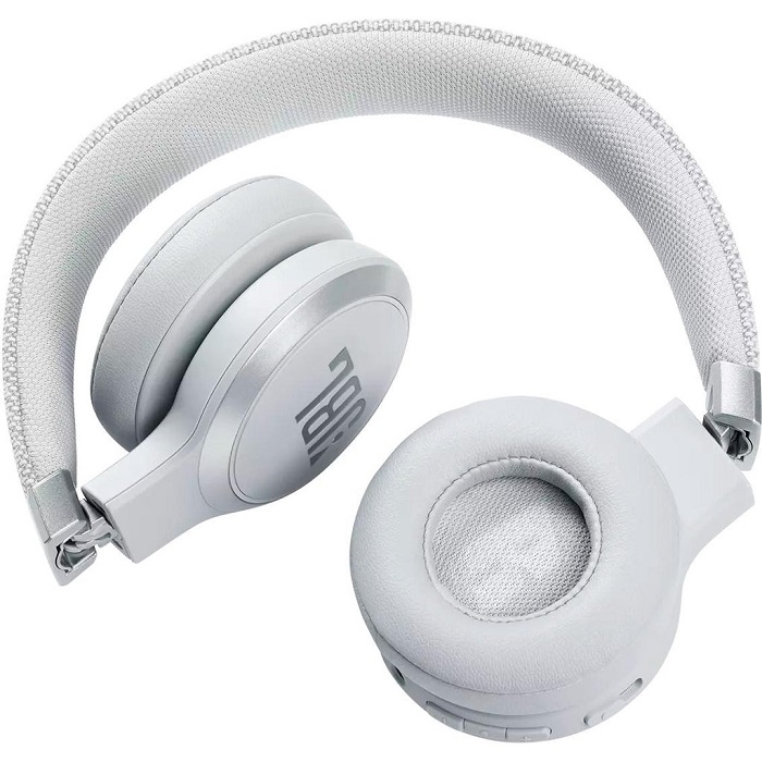 why is only one side of my headphones working