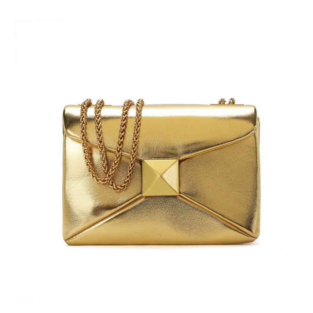 Elegant Gold Shoulder Bag for Every Occasion