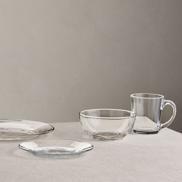 Clear Glass Tableware: Discover the Art of Subtle Elegance