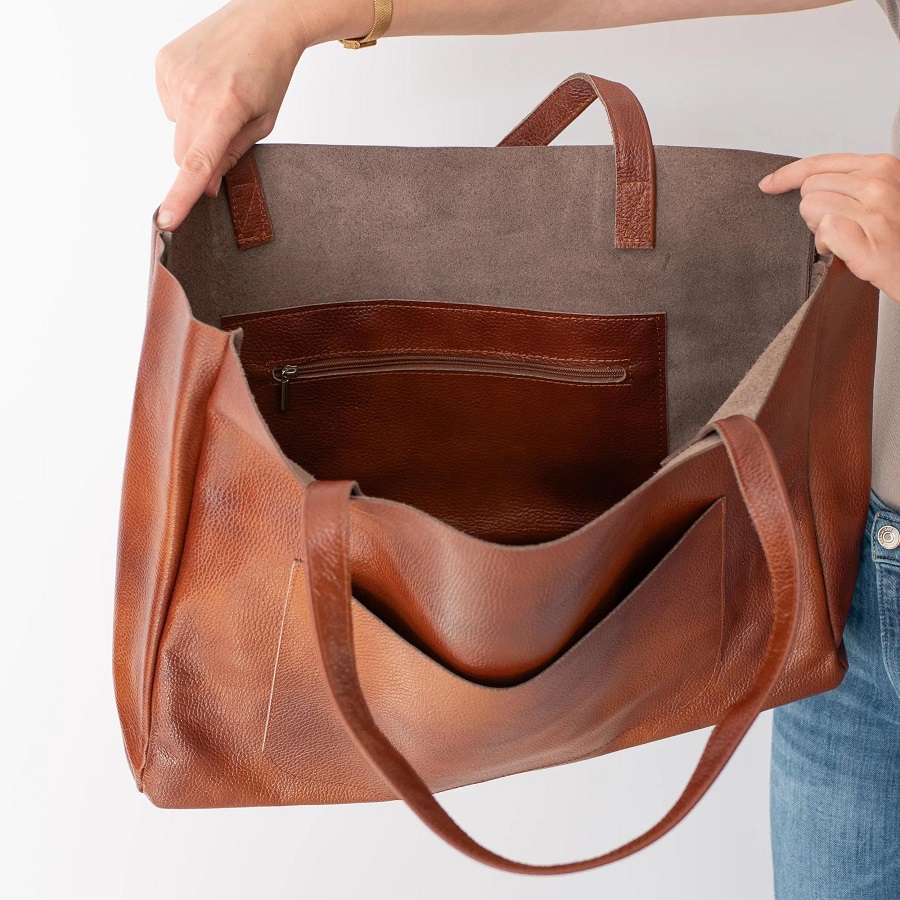 brown tote bag