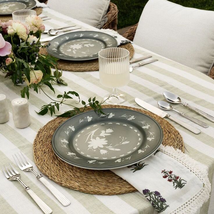 Wedding Tableware: Trendy Materials to Consider This Season