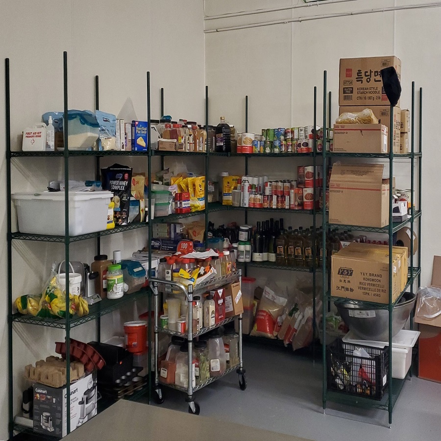 Maximize Efficiency with Smart Commercial Kitchen Storage