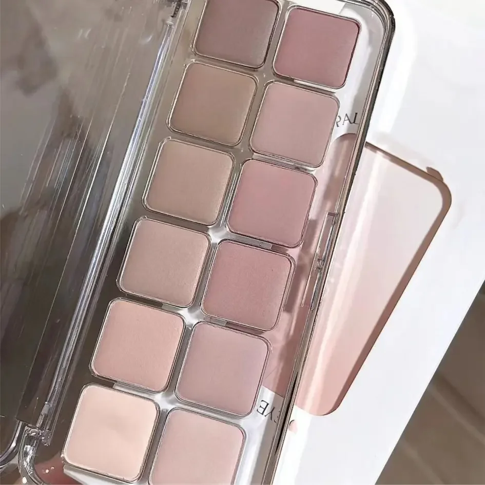 matte eyeshadow