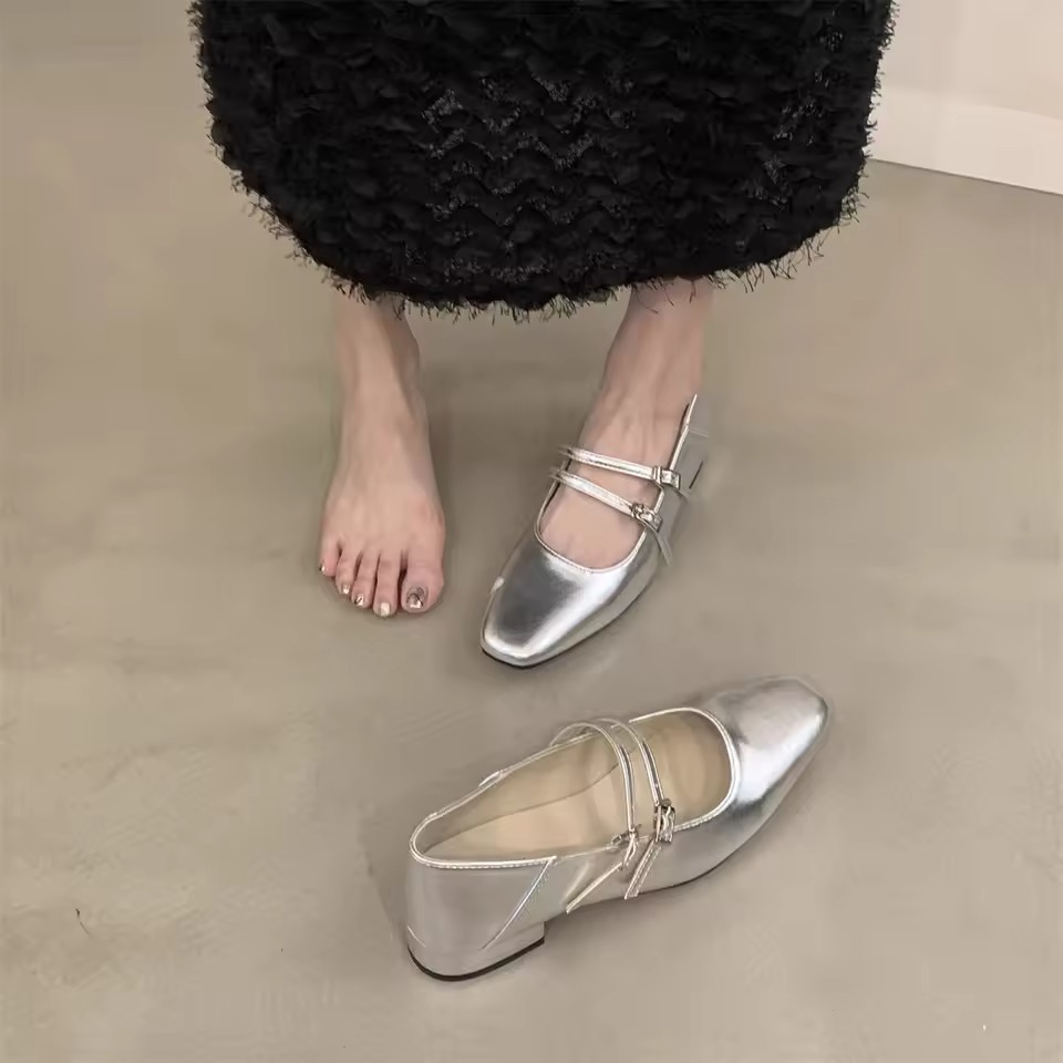 Guide to Stylish Wide Width Silver Bridal Shoes for Your Big Day