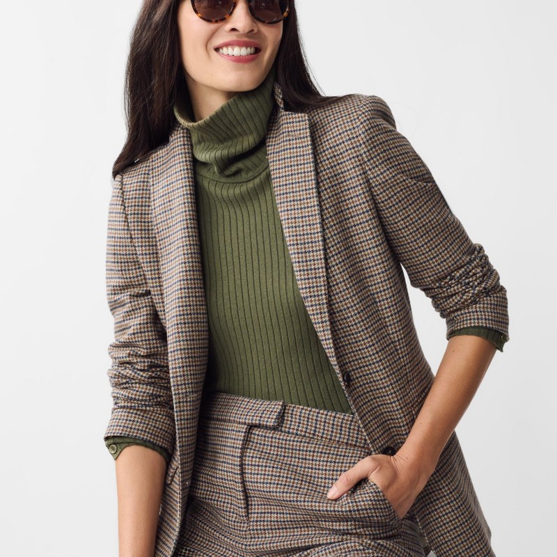 Elevate Your Style with the Perfect Linen Blazer for Women