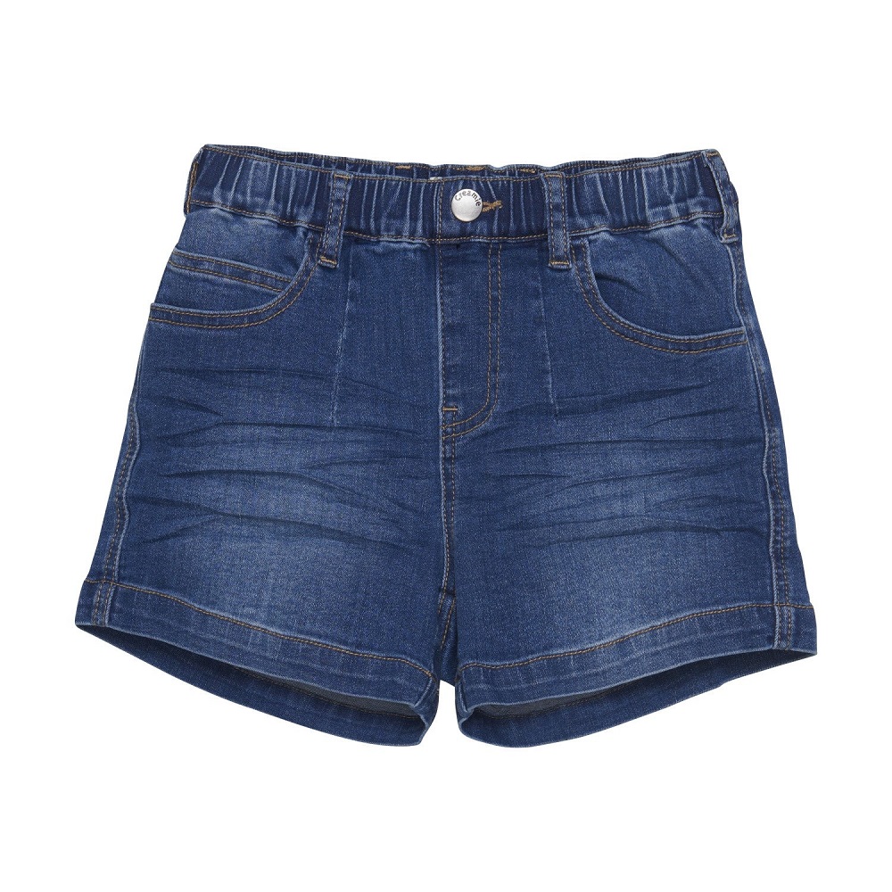 Fashion Forward: Pairing Outfits with Dark Wash Jean Shorts