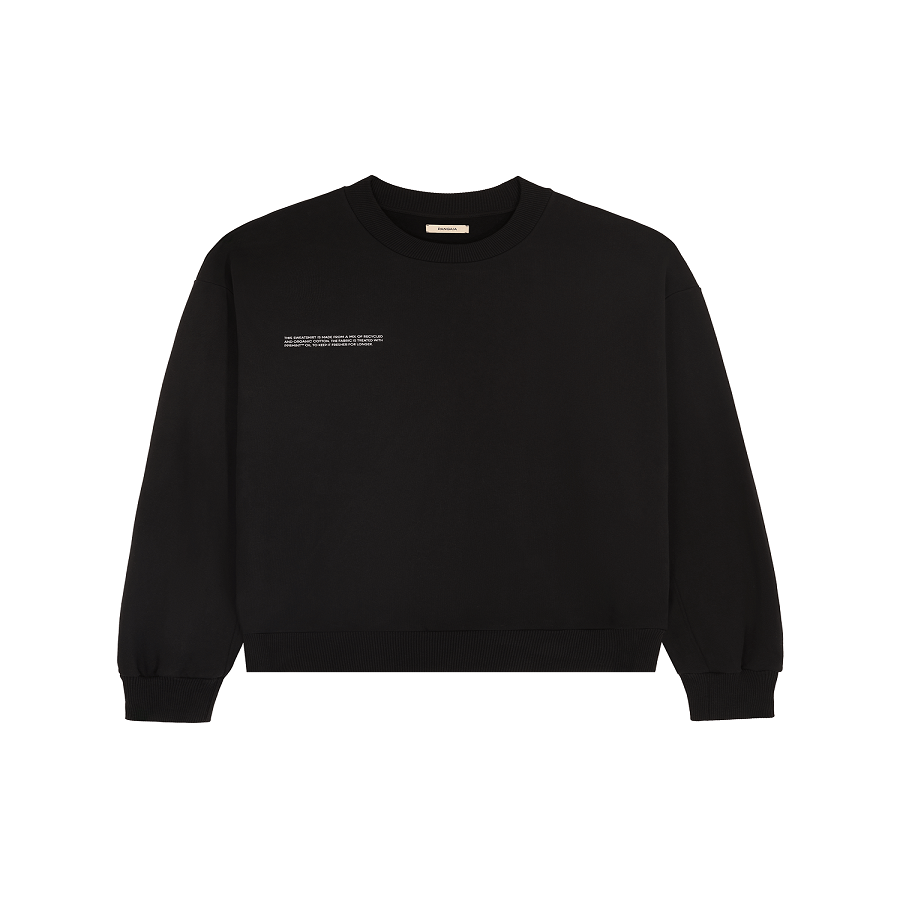 Styling Your Black Crewneck Sweatshirt for Any Occasion