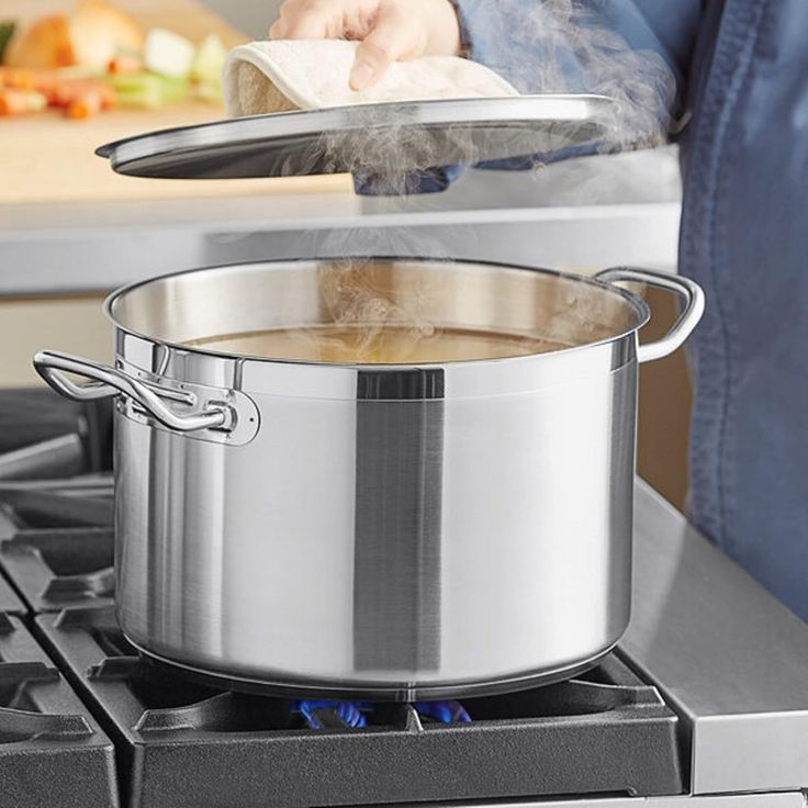 Large Cookware Pot: Choosing the Right Size for Your Kitchen