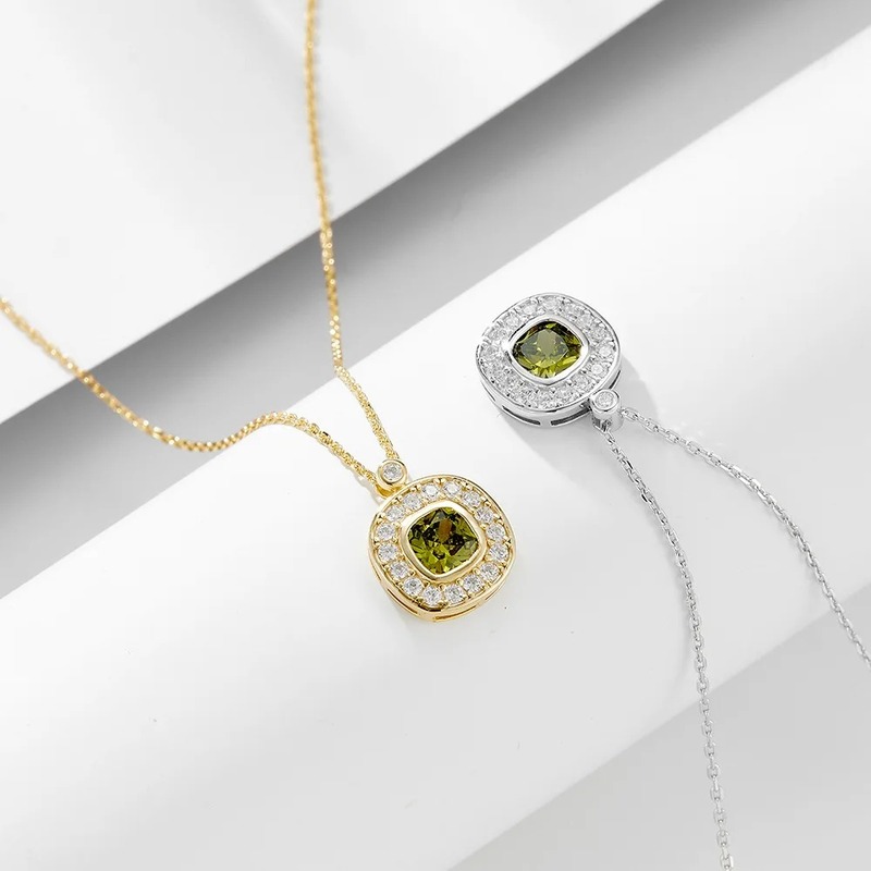 Gold and silver peridot diamond set necklace
