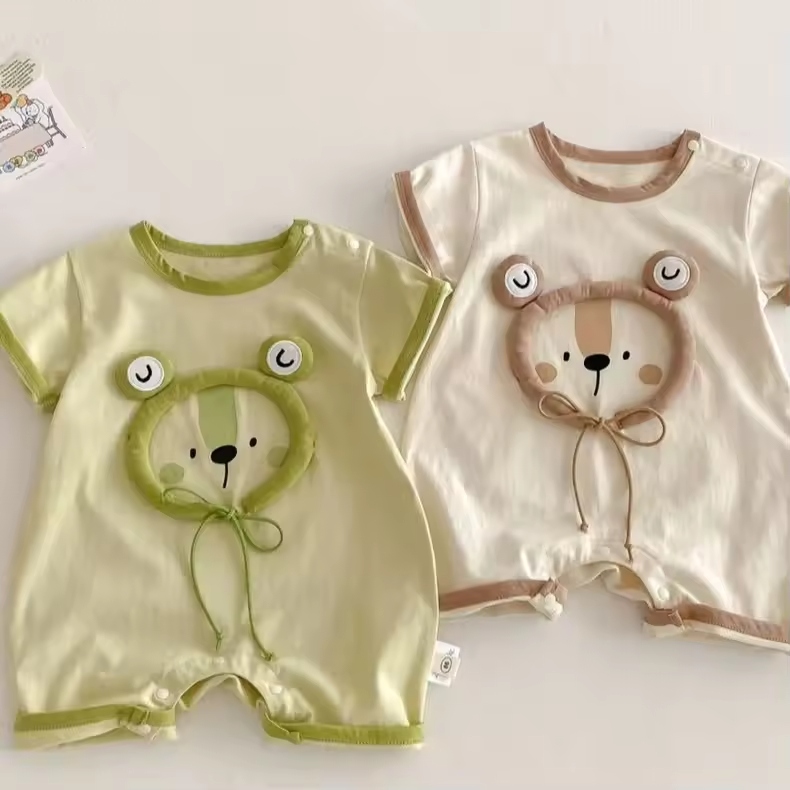 As parents of a newborn, knowing what essential baby boy clothes for 0-3 months to stock up on is crucial.