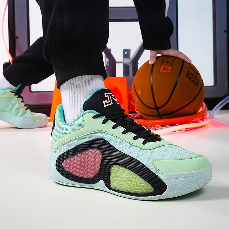 The story of Tatum basketball shoes began just a few years ago. Their launch shook the sports footwear market.