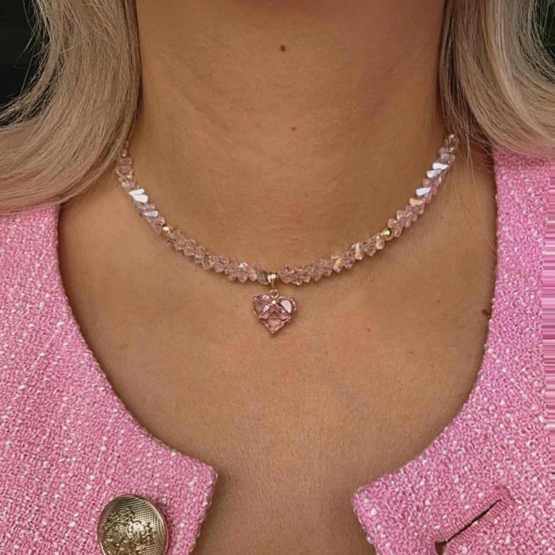 Fashion Statement with Stunning Statement Necklace