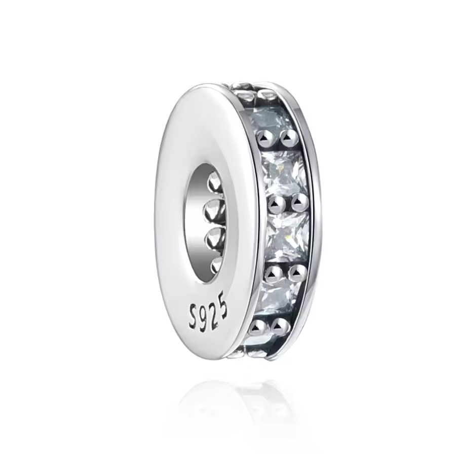 The 925 stamp on jewelry holds significant meaning. It represents the purity and composition of sterling silver, a widely used material for crafting high-quality jewelry.