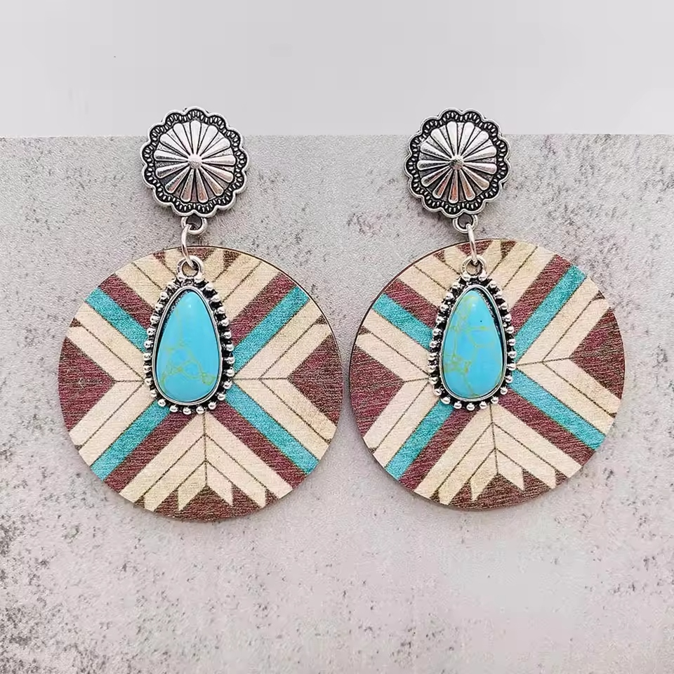 Western jewelry boasts a rich history rooted in diverse cultural traditions.