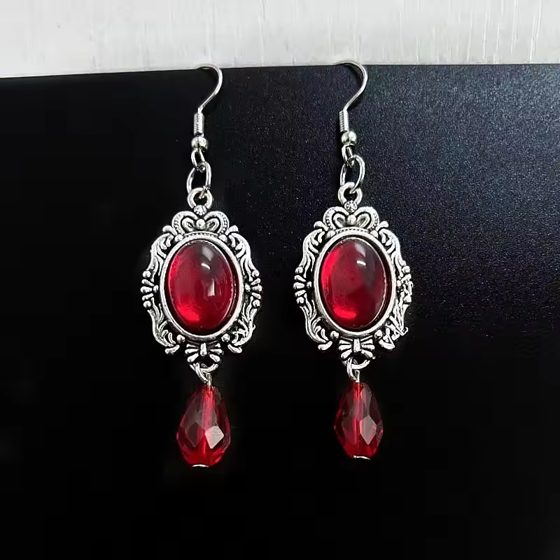 Cameo jewelry has captivated people for centuries with its delicate beauty and rich heritage.